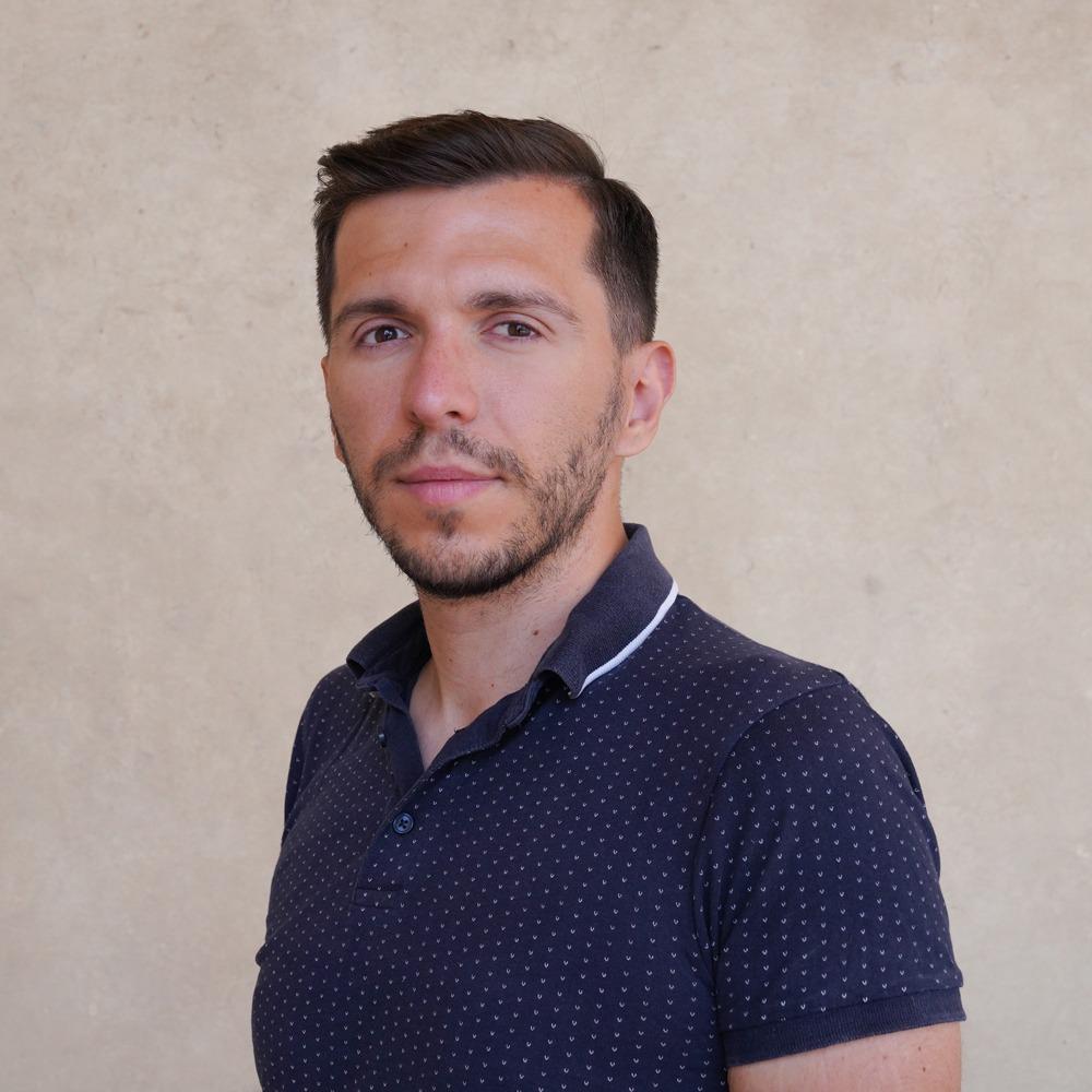 INTERVIU – Marius Ghincea, politolog: Poziţiile de politică externă ale lui Călin Georgescu, preluate de aproape toţi candidaţii /Dacă ajung la Cotroceni Simion sau Ponta, să ne aşteptăm la o schimbare semnificativă de orientare în politica externă