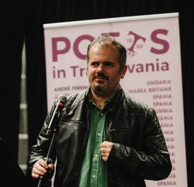 INTERVIU - Radu Vancu, scriitor şi activist: Justiţia încearcă să devină o supraputere. Dacă cineva poate fi incriminat penal pentru o observaţie, nimeni nu e în siguranţă! CSM încearcă să interzică gândirea critică a cetăţenilor în raport cu statul