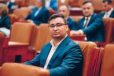 Glad Varga (PNL): Reforma pensiilor nu este un moft politic. Costurile blocajului sunt reale: risc de pierdere a fondurilor PNRR, frânarea dezvoltării României şi compromiterea modernizării sistemului de pensii