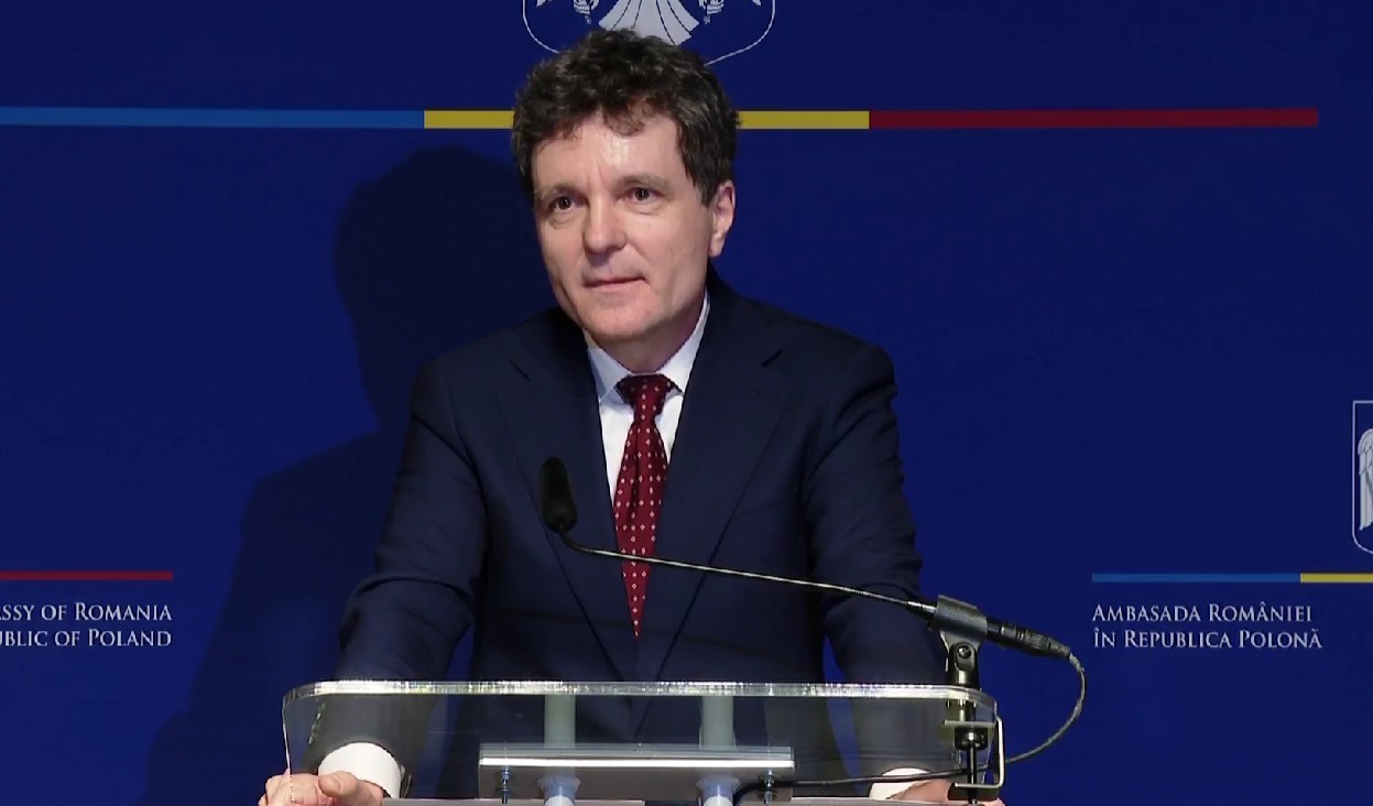 Nicuşor Dan: A fi protejată de umbrela nucleară NATO nu presupune prezenţa unor elemente de natură nucleară pe teritoriul României şi în viitorul mediu nu se pune problema ca componente nucleare să fie găzduite de teritoriul nostru