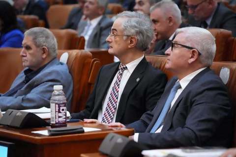 Gabriel Andronache, liderul deputaţilor PNL, despre guvernul lui Tomac: Infiltrat de PSD şi controlat de PSD, cu singurul obiectiv politic de a salva PSD de răspunderea formală a guvernării / Nu credem că va trece de votul Parlamentului
