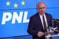 Bolojan, întrebat dacă, în cazul unor noi discuţii pentru Guvern, partidul său l-ar propune premier: La fel cum în vara anului trecut PNL n-a fugit de răspundere, vom veni cu o soluţie, dar nu pot acum să vin cu detalii