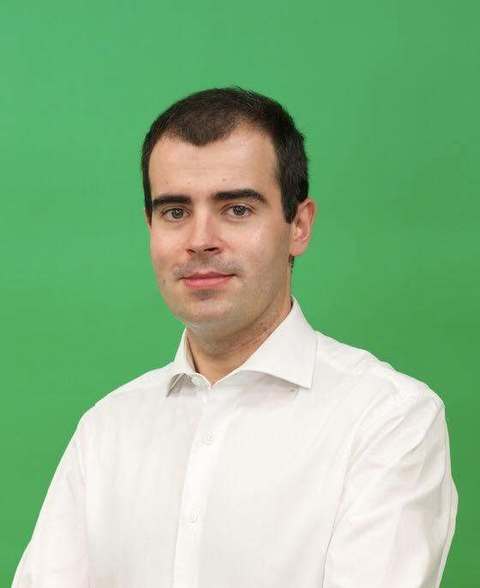 Răzvan Prişcă: Sunt deputat PNL şi îl susţin pe Adrian Veştea. România nu îşi mai permite prelungirea crizei politice de dragul unor orgolii personale. România are nevoie de un guvern, nu mâine, nu după alte runde de negocieri sterile, ci acum