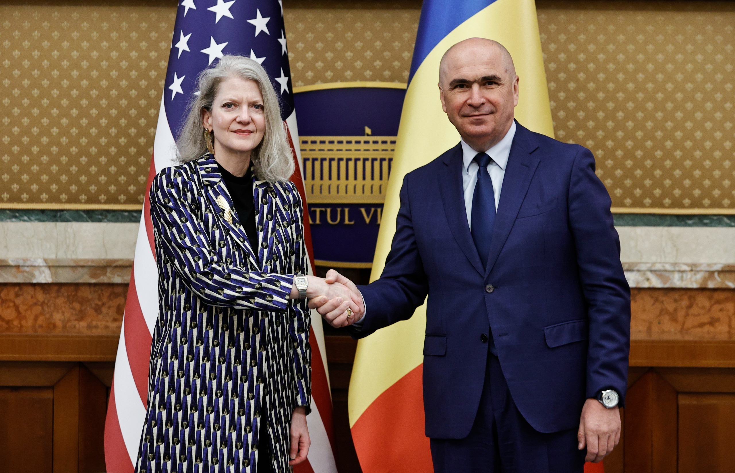 Ilie Bolojan, întâlnire cu subsecretarul de stat pentru afaceri politice din cadrul Departamentului de Stat al SUA, Allison Hooker / Șeful Executivului a evidențiat importanța Parteneriatului Strategic pentru securitatea și dezvoltarea României