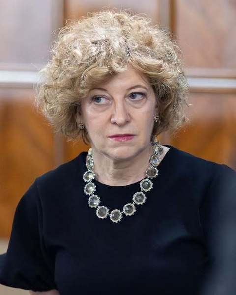 Oana Gheorghiu: Caragiale ar fi foarte invidios că n-a trăit să o vadă şi pe asta: România are o companie de stat cu 36 de angajaţi şi 4 membri CA, al cărei unic obiect de activitate este să închirieze spaţii către alte instituţii ale statului