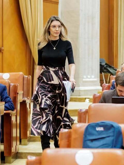 Diana Buzoianu (USR): Proiectul de lege prin care căsătoriile forţate vor fi sancţionate cu închisoarea, adoptat de Camera Deputaţilor