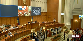 USR, protest în Camera Deputaţilor – Parlamentarii cer înfiinţarea Comisiei parlamentare de anchetă ”Mykonos-Nordis” - FOTO / VIDEO