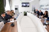 Alexandru Nazare, întâlnire de pregătire a următoarei reuniuni ECOFIN cu reprezentanţii BNR şi ASF: România are expertiză, are argumente şi are interese economice legitime de apărat. Trebuie să avem o voce mai puternică la masa deciziilor europene