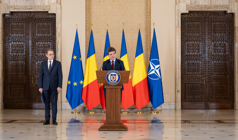 Luca Niculescu: Domnul preşedinte este cel mai mi-a dat un mandat, am libertate mare în acest mandat. Zilele vor arăta dacă mai este nevoie şi de intervenţia domniei sale / Toate partidele îşi dau seama de momentul dificil în care se află România