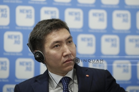 Zhangulov, KMG International: Sechestrul nu ne permite să continuăm modernizarea Petromidia. Reprezentantul companiei kazahe vorbeşte de riscul agravării situaţiei actuale, "care ar putea degenera până la o naţionalizare a Petromidia"