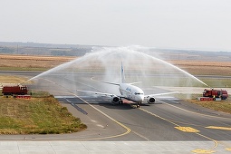 Compania Blue Air a inaugurat sâmbătă noua rută între Iaşi, Cluj-Napoca şi Timişoara