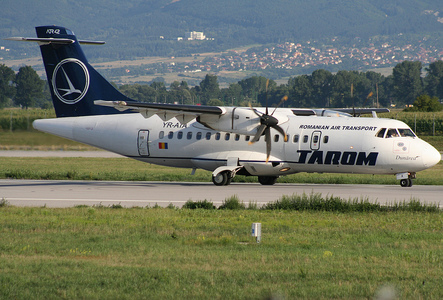 O nouă întârziere la Tarom: cursa Bucureşti-Iaşi de marţi dimineaţă a întârziat peste trei ore din cauza unor probleme tehnice ale aeronavei