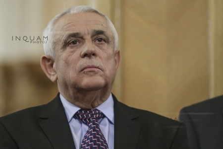 BIOGRAFIE: Petre Daea, apropiat al lui Adrian Năstase, revine la şefia Ministerului Agriculturii după 13 ani. Daea a susţinut, prin declaraţii, organismele modificate genetic
