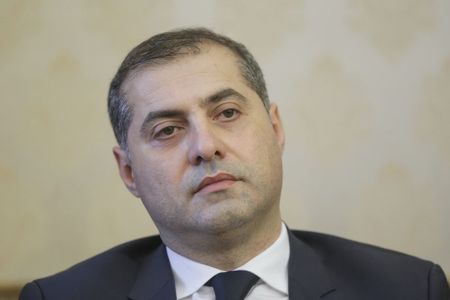 Ministrul pentru Mediul de Afaceri Florin Jianu demisionează: Am sperat ca cei care au greşit să îşi repare eroarea; poate acest exemplu le va fi util. România nu merită ce i se întâmplă acum