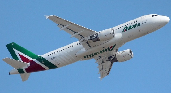 Alitalia a anulat 60% din zborurile de miercuri, din cauza unei greve