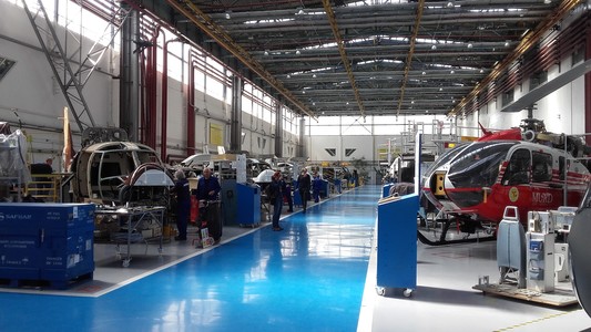 Premieră pentru România: Două elicoptere Super Puma ale pazei de coastă din Finlanda vor fi ridicate la standardul H215 la fabrica Airbus de la Ghimbav începând din acest an