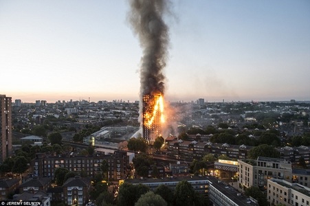 Despăgubirile după incendiul din turnul londonez unde au murit zeci de oameni ar putea atinge 50 milioane lire sterline