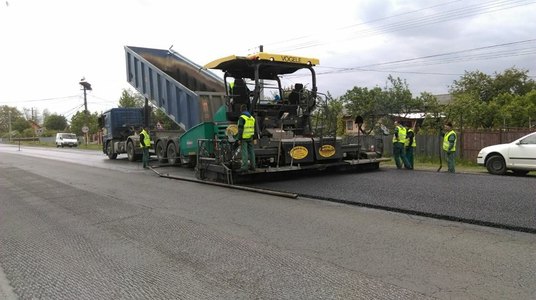 CNAIR a lansat o licitaţie de până la 370 milioane lei pentru întreţinerea drumurilor administrate de DRDP Bucureşti pe o perioadă de trei ani 