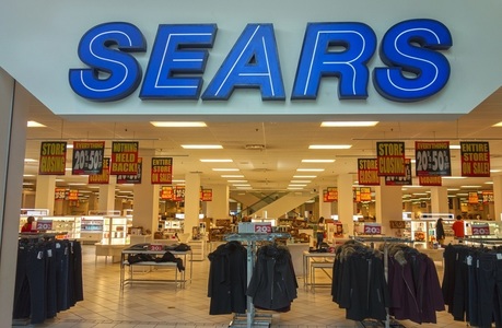 Preşedintele Sears a făcut o ofertă de preluare de 4.4 miliarde de dolari pentru salvarea companiei falimentare de retail