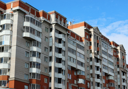 STUDIU: Peste 6.500 de locuinţe sunt în construcţie în nordul Bucureştiului 