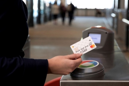 Mastercard introduce o nouă soluţie pentru creşterea securităţii tranzacţiilor online