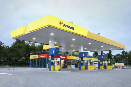 Auchan Retail România şi OMV Petrom îşi extind parteneriatul. 400 de magazine MyAuchan vor fi deschise în toată reţeaua Petrom, în următorii cinci ani