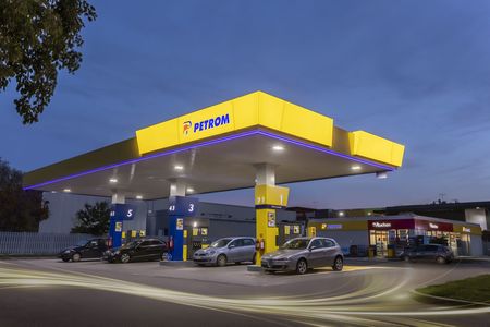 OMV Petrom şi Auchan Retail România vor investi peste 50 milioane euro pentru modernizarea a 400 de benzinării Petrom 