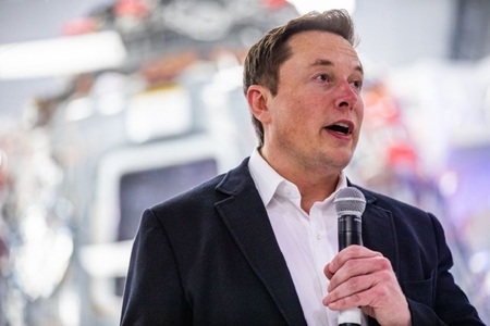 Elon Musk va construi o baterie de dimensiuni mari care va fi conectată la reţeaua de energie a Texasului