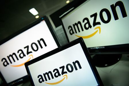 Amazon intenţionează să angajeze 150.000 de lucrători sezonieri în Statele Unite pentru perioada sărbătorilor