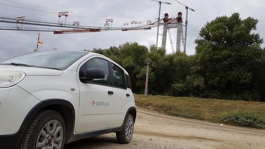 E-Distribuţie Dobrogea începe relocarea reţelelor electrice pentru a elibera accesul către noul pod peste Dunăre în zona Brăila
