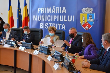 A fost semnat acordul de colaborare pentru realizarea drumului expres Cluj – Dej – Bistriţa 