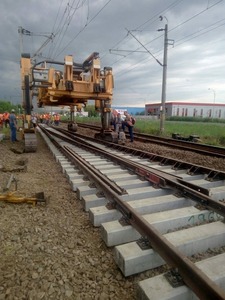 Contracte de aproape 700 de milioane de lei semnate de CFR pentru reparaţii la suprastructura feroviară pe liniile Apahida - Baia Mare, Războieni - Episcopia Bihor Şi Arad – Oradea
