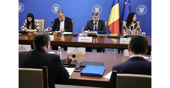 Premierul Ciolacu a solicitat, la reuniunea Comitetului Interministerial de Coordonare a PNRR, respectarea termenelor asumate de ministere şi Guvern pentru realizarea reformelor şi implementarea investiţiilor prevăzute prin PNRR