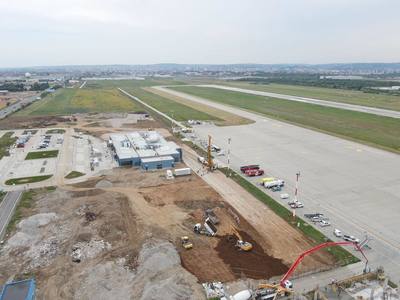 Ilie Bolojan a anunţat începerea lucrărilor la noul Terminal de Pasageri al Aeroportului din Oradea 
