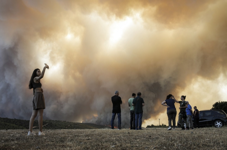 Asociaţia Naţională a Agenţiilor de Turism: Incendiile din Rodos sunt pe cale de a fi stopate