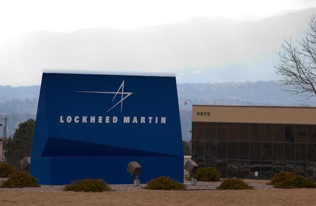 Lockheed Martin a obţinut rezultate financiare peste aşteptări în trimestrul trei, datorită cererii mari pentru echipamente militare