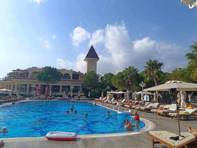 Hotelier Antalya: Preţurile vor creşte anul viitor cu 5-10%, faţă de anul acesta. ”Toate costurile au crescut, şi nu doar în Turcia”