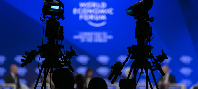 Sondaj Davos: Majoritatea economiştilor chestionaţi se aşteaptă ca economia globală să slăbească în acest an din cauza riscurilor geopolitice