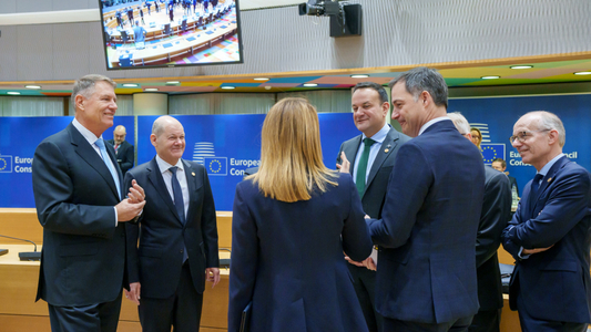 Iohannis, la Consiliului European / Liderii europeni au decis crearea Facilităţii pentru Ucraina, în valoare de 50 miliarde euro / Discuţii şi despre revizuirea Cadrului Financiar Multianual pe perioada 2021-2027