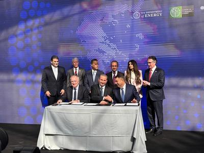 Transgaz, Nova Power & Gas şi Atlantic - See LNG Trade au semnat un acord de cooperare pentru achiziţia de gaze naturale lichefiate provenite din SUA