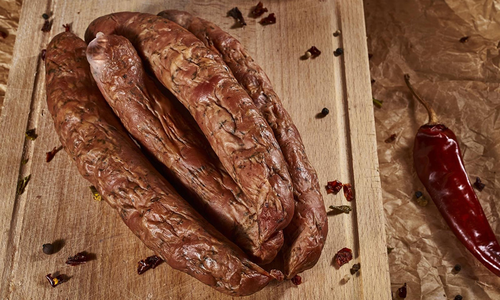 „Cârnaţi din topor din Vâlcea”, al 15-lea produs românesc recunoscut şi înregistrat la nivel european