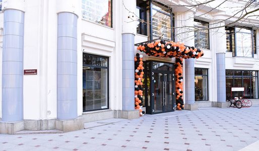 Magazinul de echipamente foto-video F64 estimează o cifră de afaceri în creştere de până în 10% în acest an, de la peste 163 milioane lei anul trecut