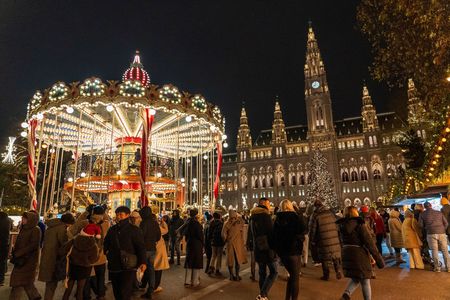 Vola.ro: Viena, Bruxelles, Praga, Nuremberg şi Frankfurt sunt printre cele mai căutate destinaţii în perioada Crăciunului, iar preturile pornesc de la 66 euro / zbor dus-intors