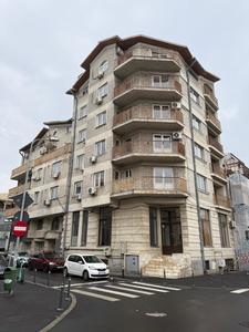 CEC Bank scoate la vânzare două foste sucursale prin licitaţie, din Bucureşti şi Târgovişte, dar şi un spaţiu din Vaslui. Preţul de pornire cumulat depăşeşte 1 milion de euro