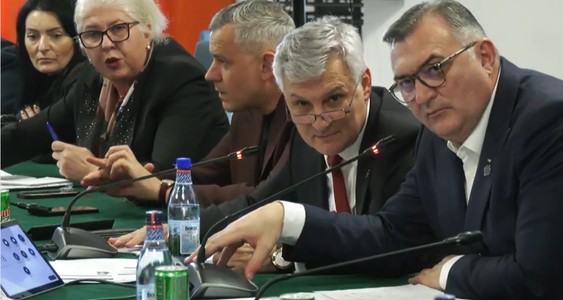 Daniel Zamfir (PSD): Este răspunderea premierului Bolojan să o demită urgent pe Diana Buzoianu: Acest ministru nu mai poate gestiona sub nicio formă treburile la Ministerul Mediului, aşa cum nu mai poate gestiona nici preşedintele Apele Române