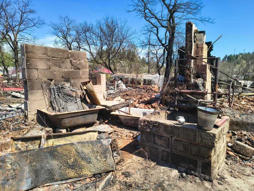 Guvernul a alocat ajutoare de urgenţă în valoare de un milion de lei pentru persoanele din judeţul Vrancea afectate de incendiu