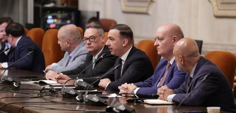 AUDIERI ÎN COMISII - Bogdan Ivan, ministrul desemnat la Energie: Nu consider că o anumită companie va fi mai profitabilă, condusă mai bine, va avea rezultate mai bune dacă 10% sau 15% din pachetul de acţiuni al acelei companii nu va mai fi a statului