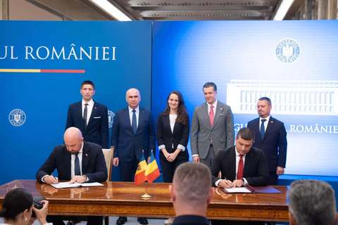 Radu Miruţă: Un nou contract din SAFE semnat astăzi la Transporturi, ultimul lot din autostrada A8 / O investiţie de 3,57 miliarde de lei, prin care vor fi construiţi primii kilometri de autostradă care vor traversa Prutul, spre Chişinău