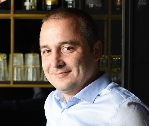 Asociaţia Spirits România anunţă un nou director executiv: Radu Moldovan Petruţ, cu două decenii de experienţă în FMCG şi a băuturilor spirtoase, îl înlocuieşte pe Florin Rădulescu