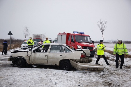 Traficul pe DN10, în judeţul Buzău, oprit în urma unui accident soldat cu cinci răniţi, a fost reluat